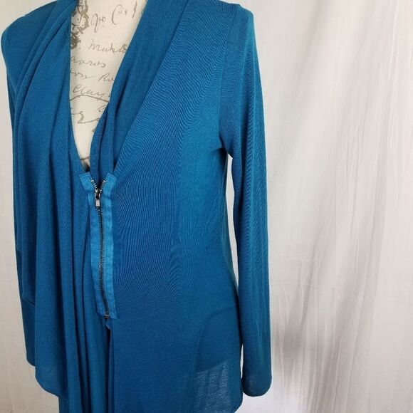 Fabletics Andrea Shrug‎ Blue Cardigan Sweater - Picture 7 of 11